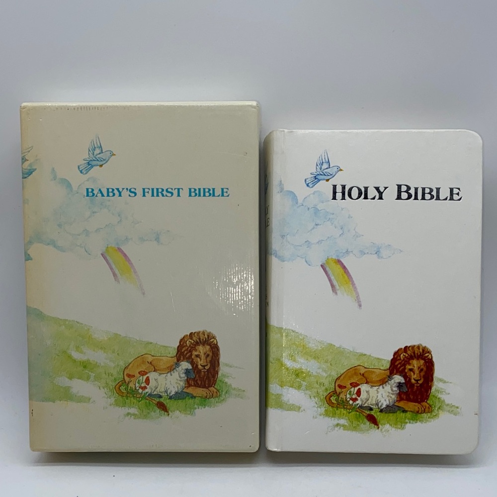 Baby's First Bible Lion and Lamb on Cover King James Version Nelson 112C